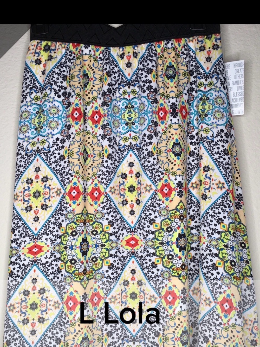 LuLaRoe Lola Skirt in Multi-Color Medallion Print size L